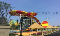 网红水滑梯，夏日清凉狂欢盛宴